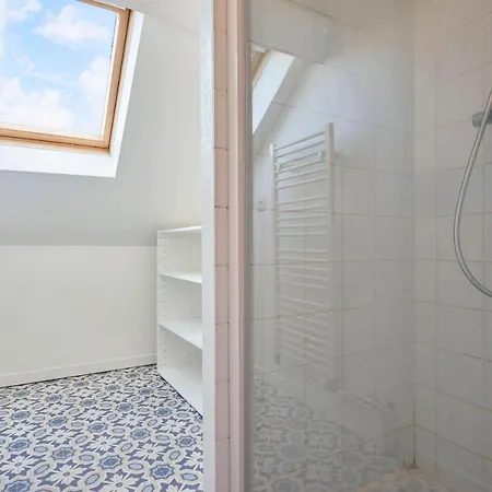 Locations - Le Renaix Apartment